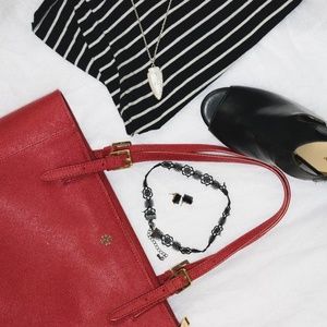 White Pendant Necklace